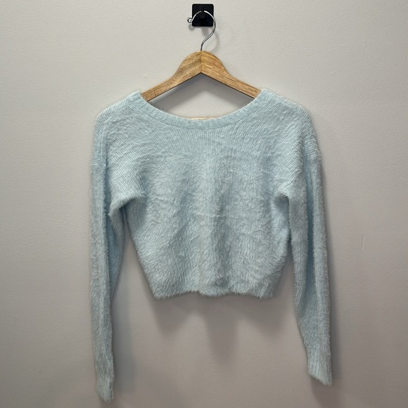 NWOT!Hollister women’s super soft fuzzy knot back long sleeve sweater.Super cozy - Picture 2 of 3